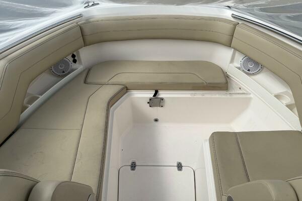 29ft Pursuit Yacht For Sale