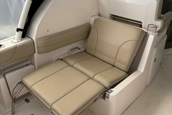 29ft Pursuit Yacht For Sale