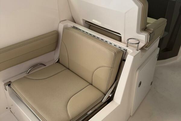 29ft Pursuit Yacht For Sale