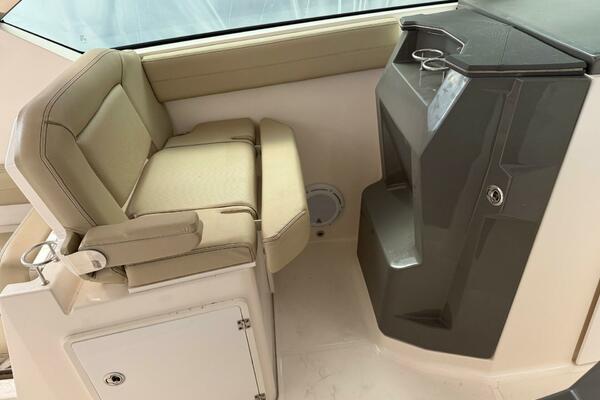 29ft Pursuit Yacht For Sale