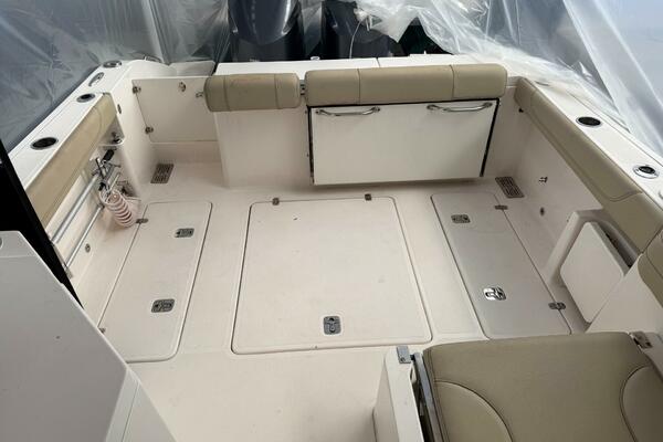 29ft Pursuit Yacht For Sale