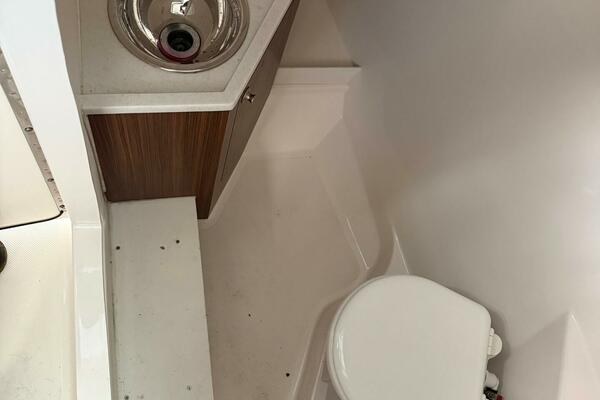 29ft Pursuit Yacht For Sale