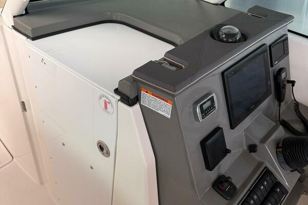 29ft Pursuit Yacht For Sale