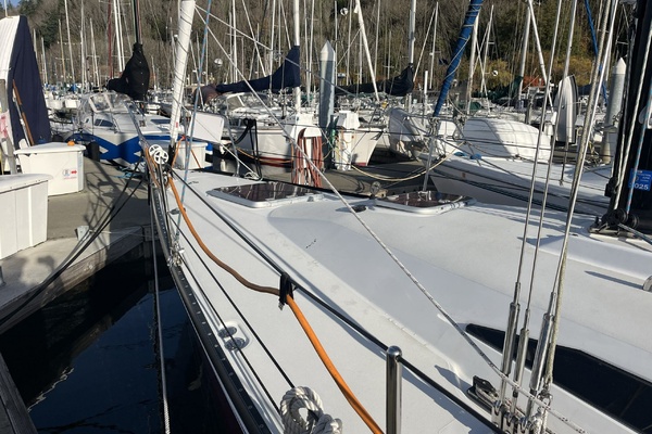 UPBEAT 36ft C amp C Yacht For Sale