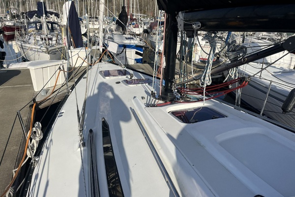 UPBEAT 36ft C amp C Yacht For Sale