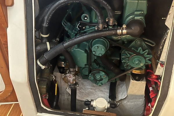 UPBEAT 36ft C amp C Yacht For Sale