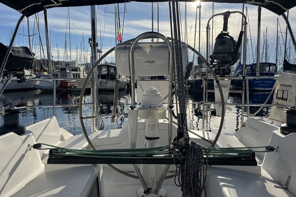 UPBEAT 36ft C amp C Yacht For Sale