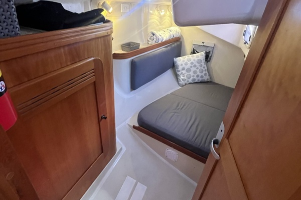 UPBEAT 36ft C amp C Yacht For Sale