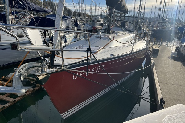 UPBEAT 36ft C amp C Yacht For Sale