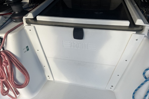 UPBEAT 36ft C amp C Yacht For Sale