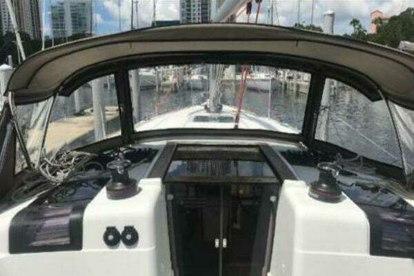 Photo of the 2016 Jeanneau 419