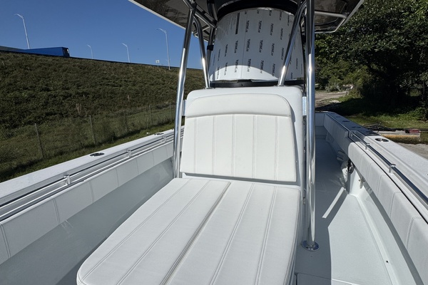 32ft Contender Yacht For Sale