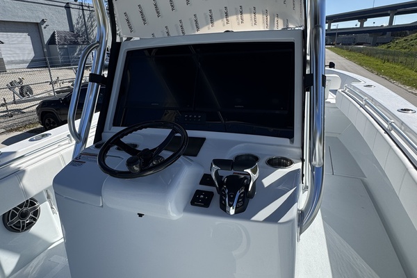 32ft Contender Yacht For Sale