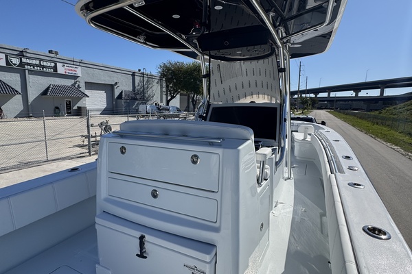 32ft Contender Yacht For Sale