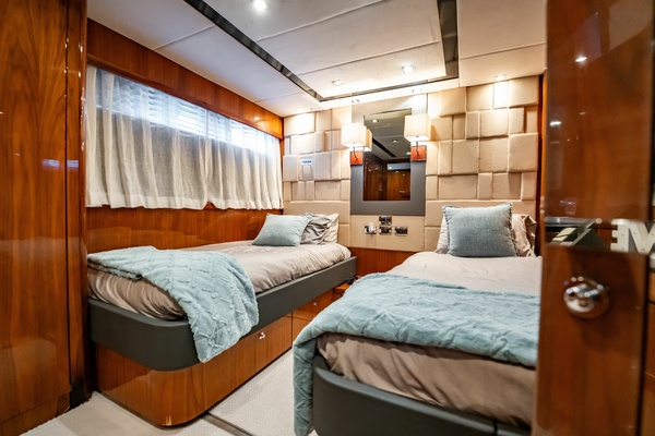 BLUE 112ft Sunseeker Yacht For Sale