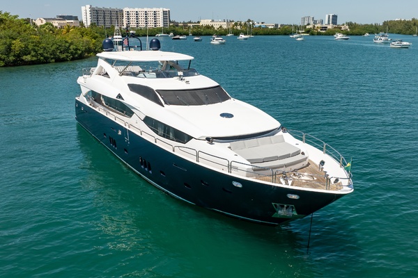 BLUE 112ft Sunseeker Yacht For Sale