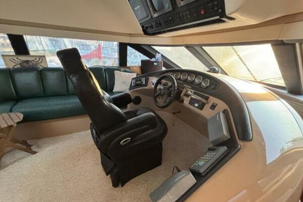 Moonstruck 53ft Carver Yacht For Sale