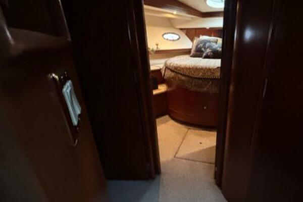 Moonstruck 53ft Carver Yacht For Sale
