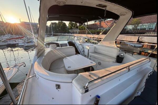 Moonstruck 53ft Carver Yacht For Sale