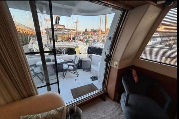 Moonstruck 53ft Carver Yacht For Sale