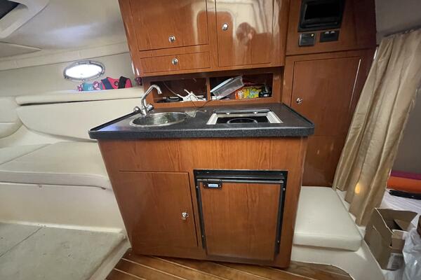 28ft Regal Yacht For Sale