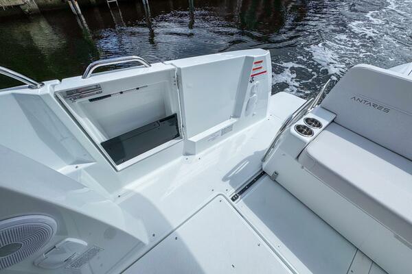 27ft Beneteau Yacht For Sale