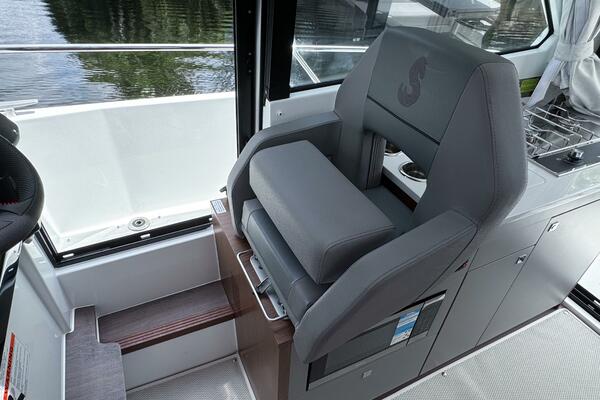 27ft Beneteau Yacht For Sale