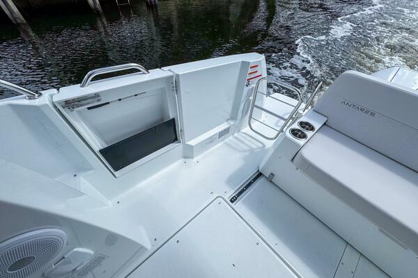 27ft Beneteau Yacht For Sale