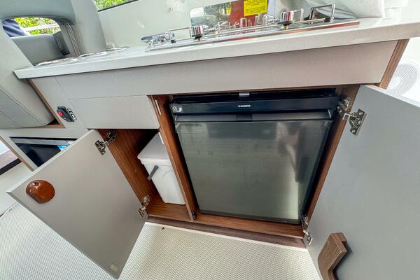 27ft Beneteau Yacht For Sale