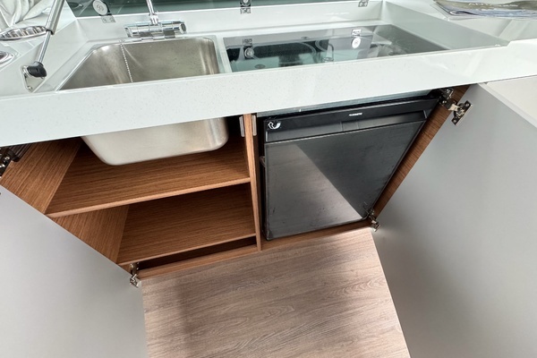 Beneteau Antares 11 Yacht For Sale