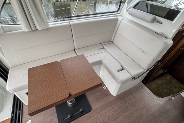 Beneteau Antares 11 Yacht For Sale