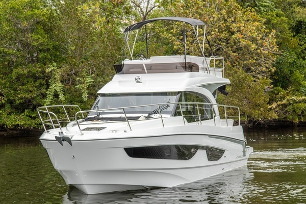 Photo of the 2026 Beneteau Antares 11