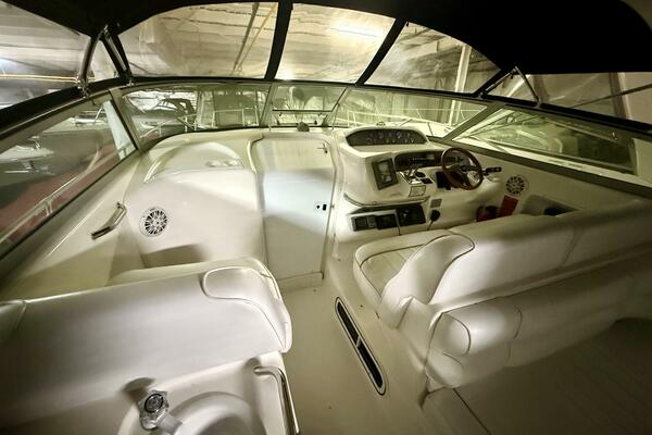 33ft Sea Ray Yacht For Sale