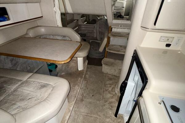 33ft Sea Ray Yacht For Sale