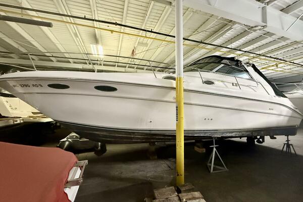 33ft Sea Ray Yacht For Sale