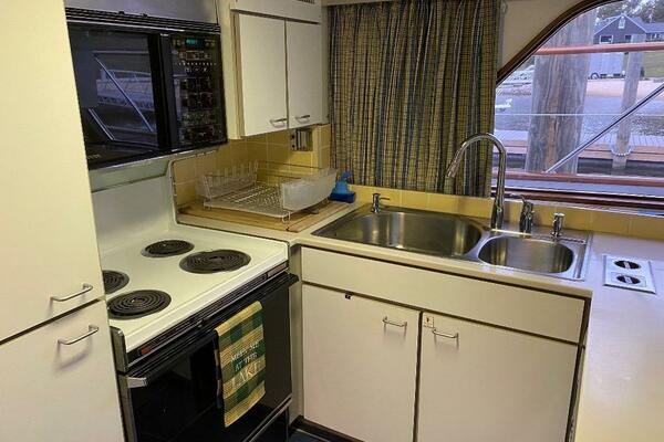 80ft Burger Yacht For Sale