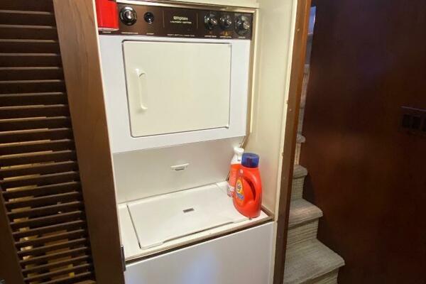 80ft Burger Yacht For Sale