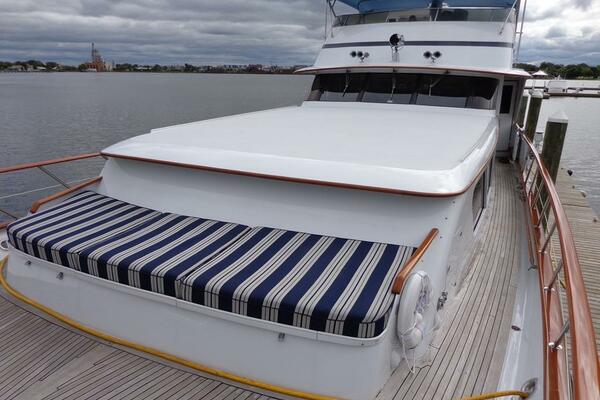80ft Burger Yacht For Sale