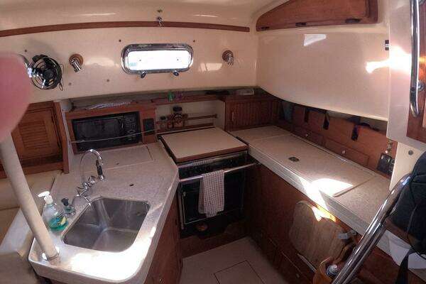 Island Packet 370 Yacht For Sale