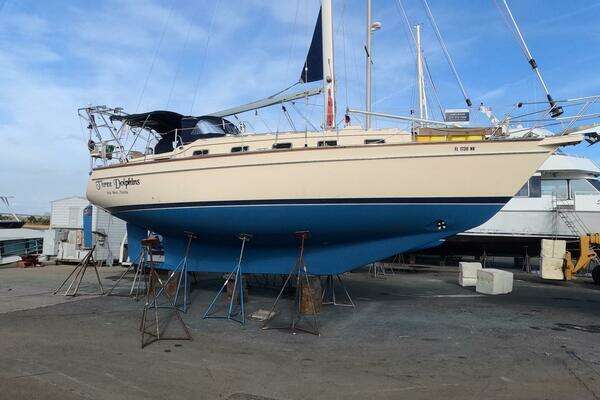 37-ft-Island Packet-2005-370-3 DOLPHINS Thunderbolt Georgia United States  yacht for sale