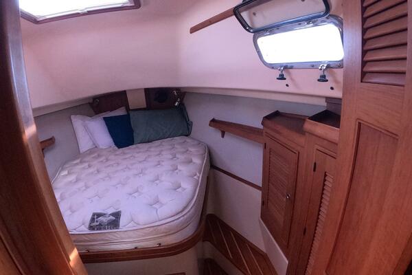 3 DOLPHINS 37ft Island Packet Yacht For Sale
