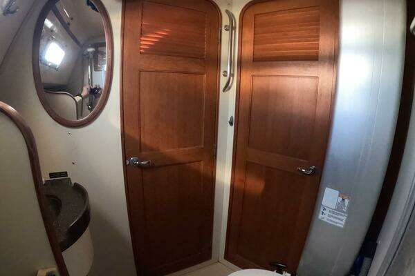 Photo of the 2005 Island Packet 370 "3 DOLPHINS"