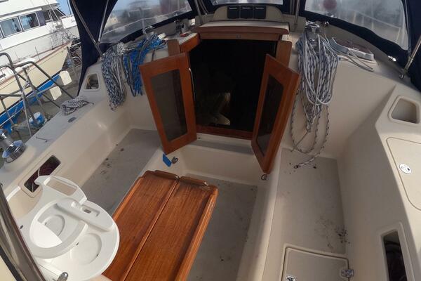 3 DOLPHINS 37ft Island Packet Yacht For Sale