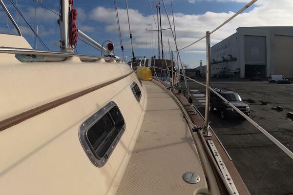 3 DOLPHINS 37ft Island Packet Yacht For Sale