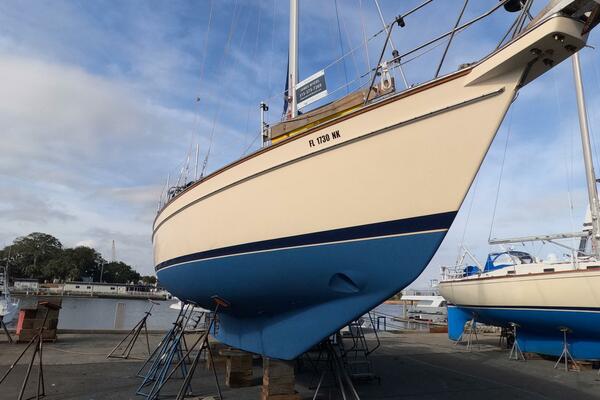 3 DOLPHINS 37ft Island Packet Yacht For Sale