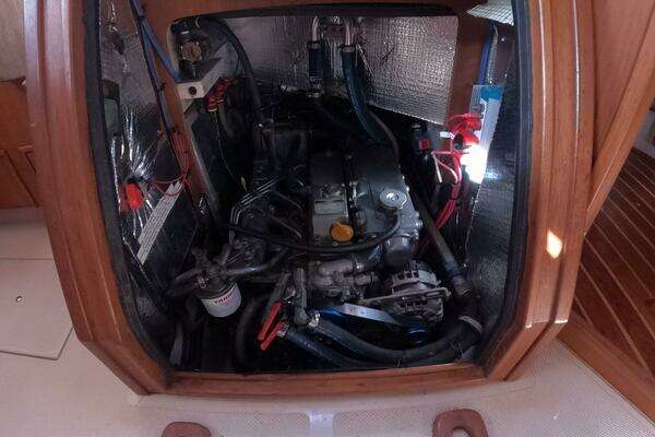 Island Packet 370 Yacht For Sale