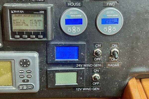 Feeling 546 Yacht For Sale