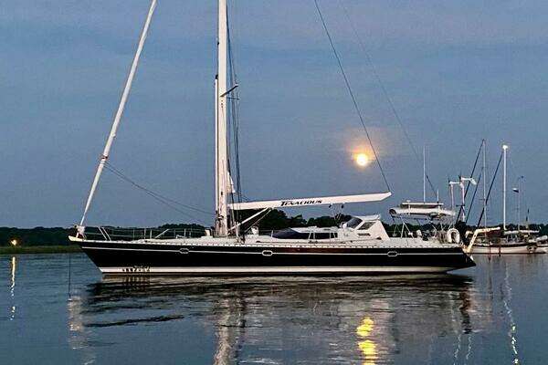 Feeling 546 Yacht For Sale