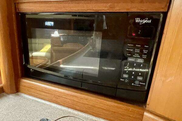 Feeling 546 Yacht For Sale