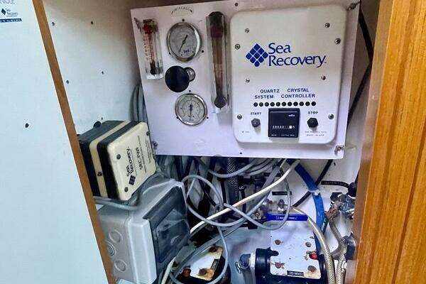 Feeling 546 Yacht For Sale